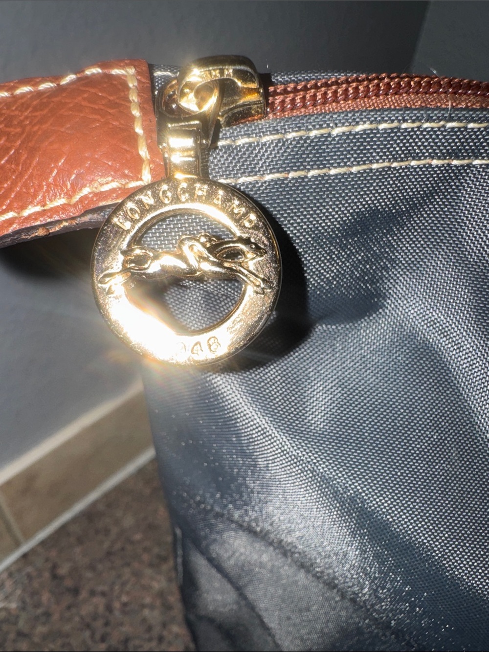 Longchamp limited edition Tote with Eiffel Tower EUC - Picture 6 of 11